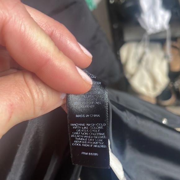 Black down puffer coat - Picture 5 of 11